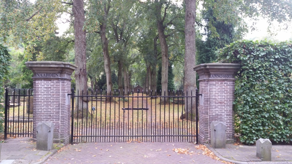 Naarder begraafplaats te Bussum